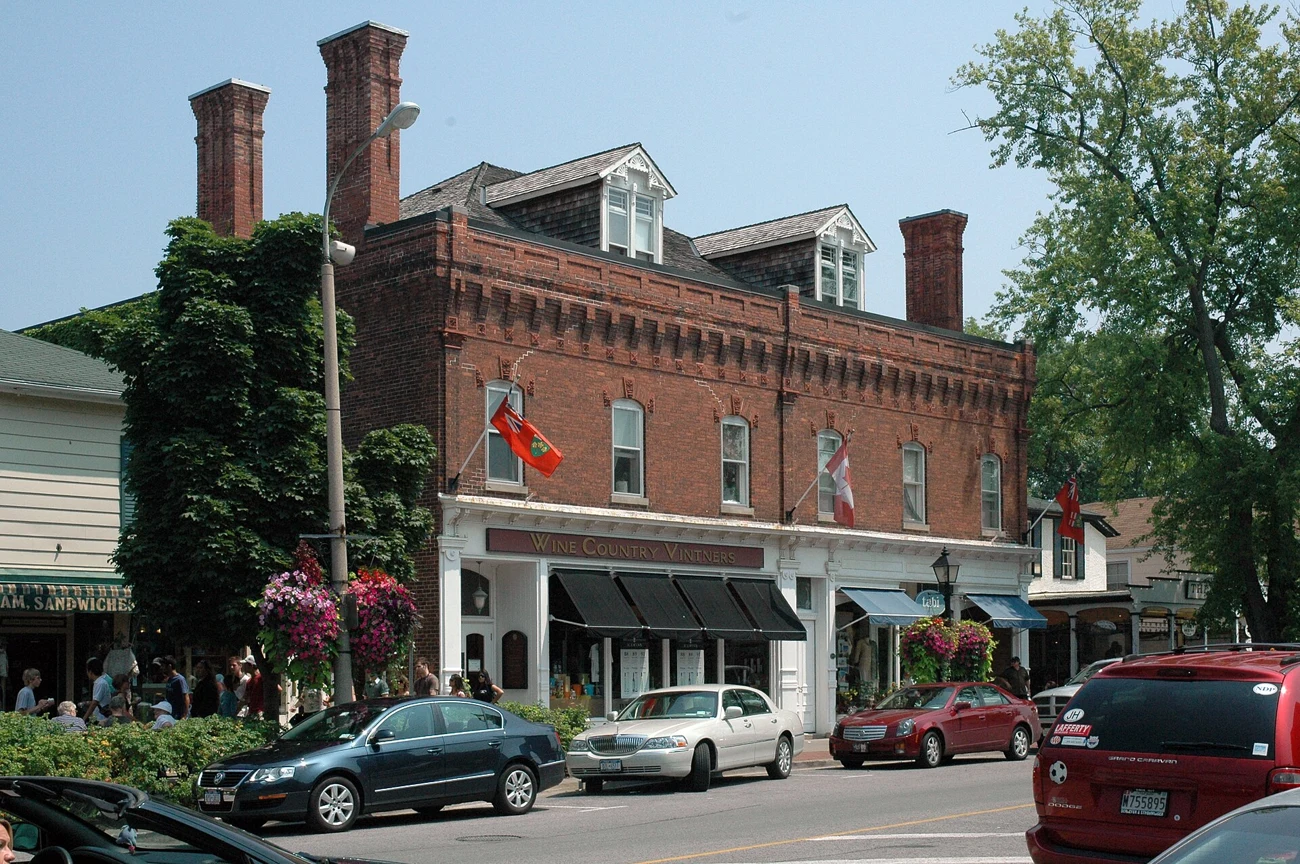 Niagara-on-the-Lake & wine country